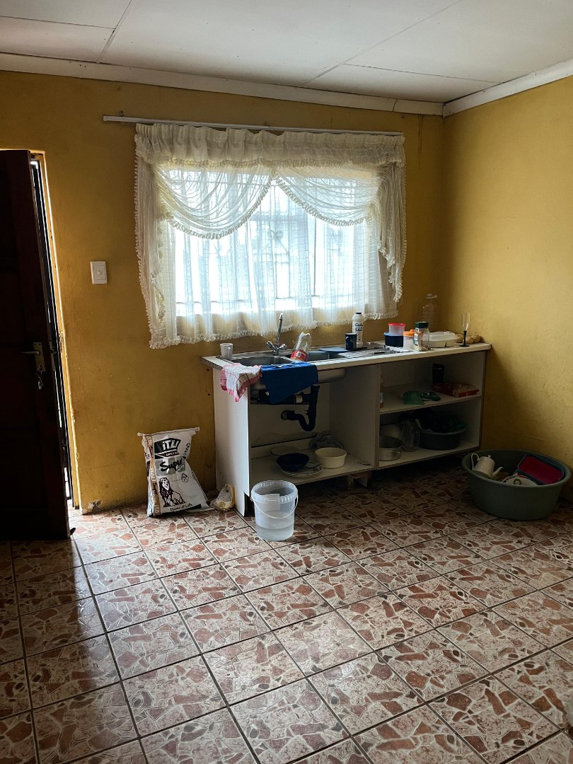 2 Bedroom Property for Sale in Bloemside 5 Free State